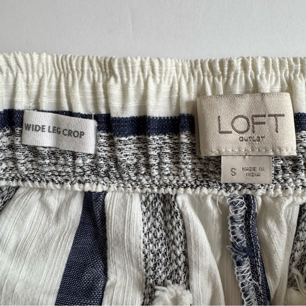 LOFT Outlet Navy White Striped Wide Leg Crop Pants Small - Picture 6 of 15